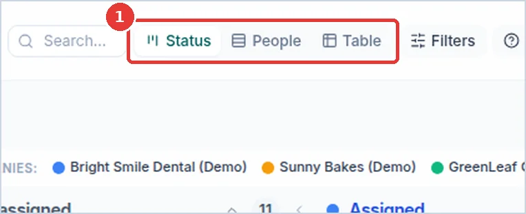 Close-up: the Status, People and Table buttons